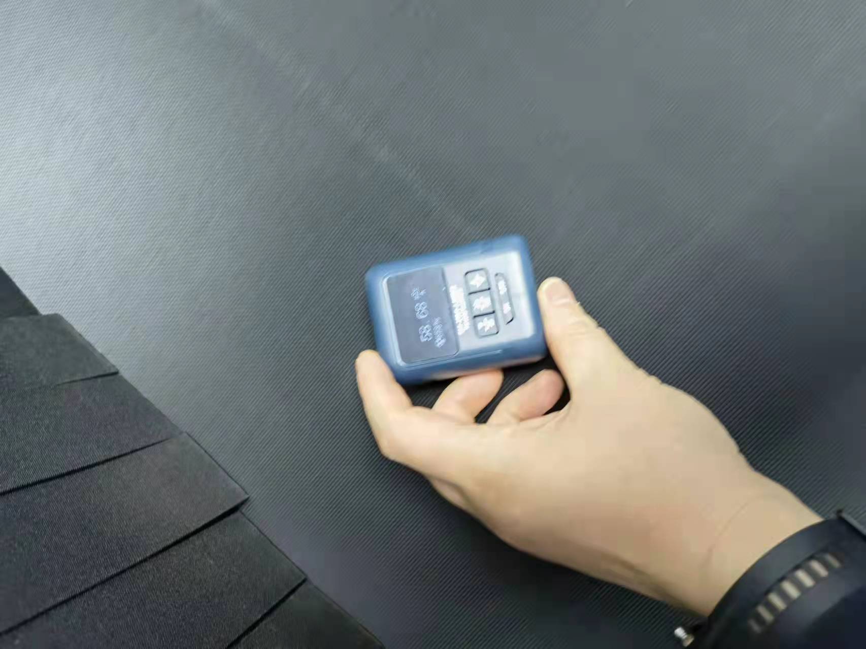 放射科醫(yī)生佩戴的個(gè)人劑量?jī)x